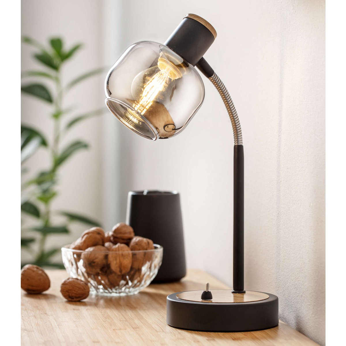 Tischleuchte "FUMOSO", Tischlampe aus Metall und Glas in Schwarz,, mit E14-Fassung, für Esszimmer, Wohnzimmer, Diele oder Büro, Tischlampe 34 cm hoch