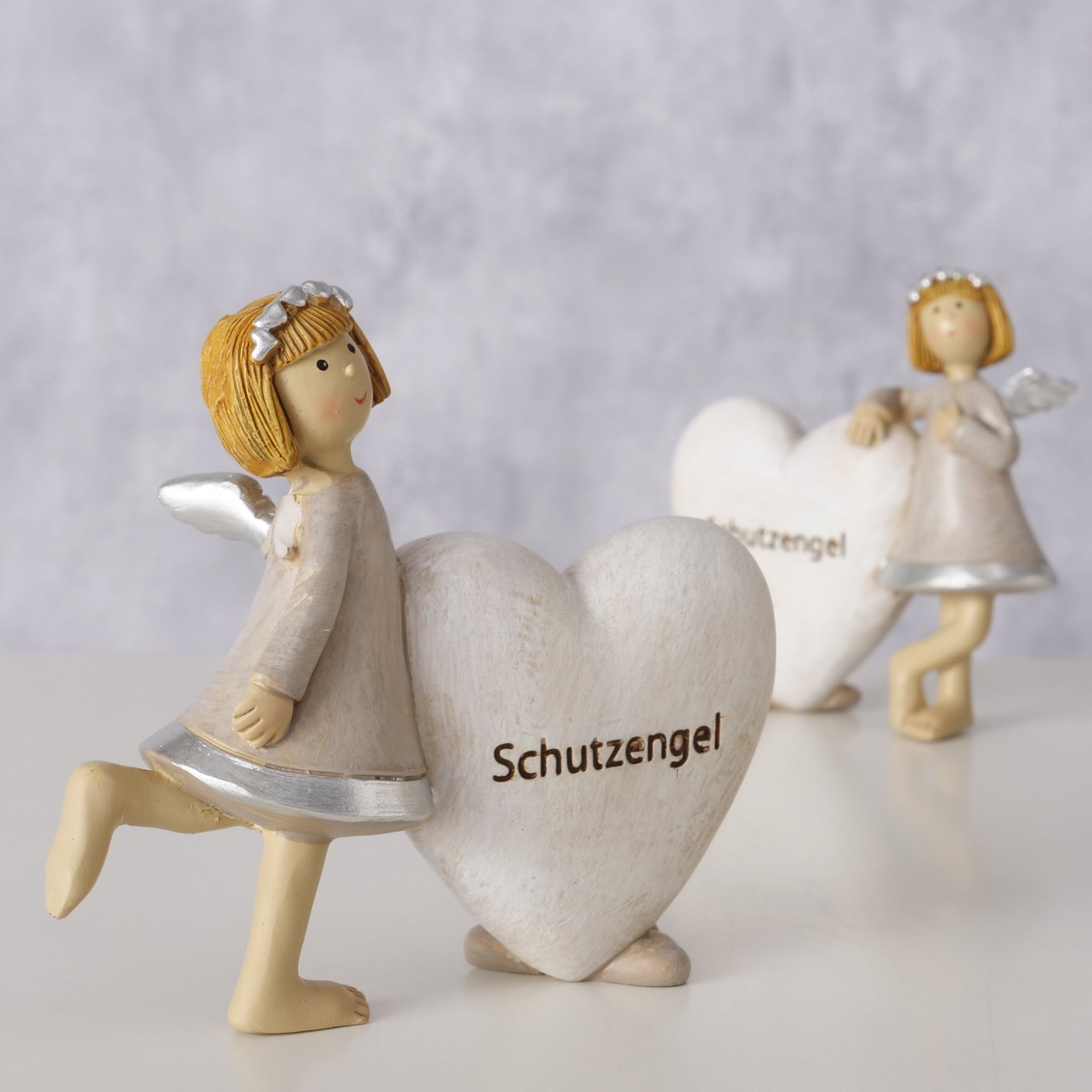 Schutzengel Dekofiguren im 2er-Set mit Herzmotiv