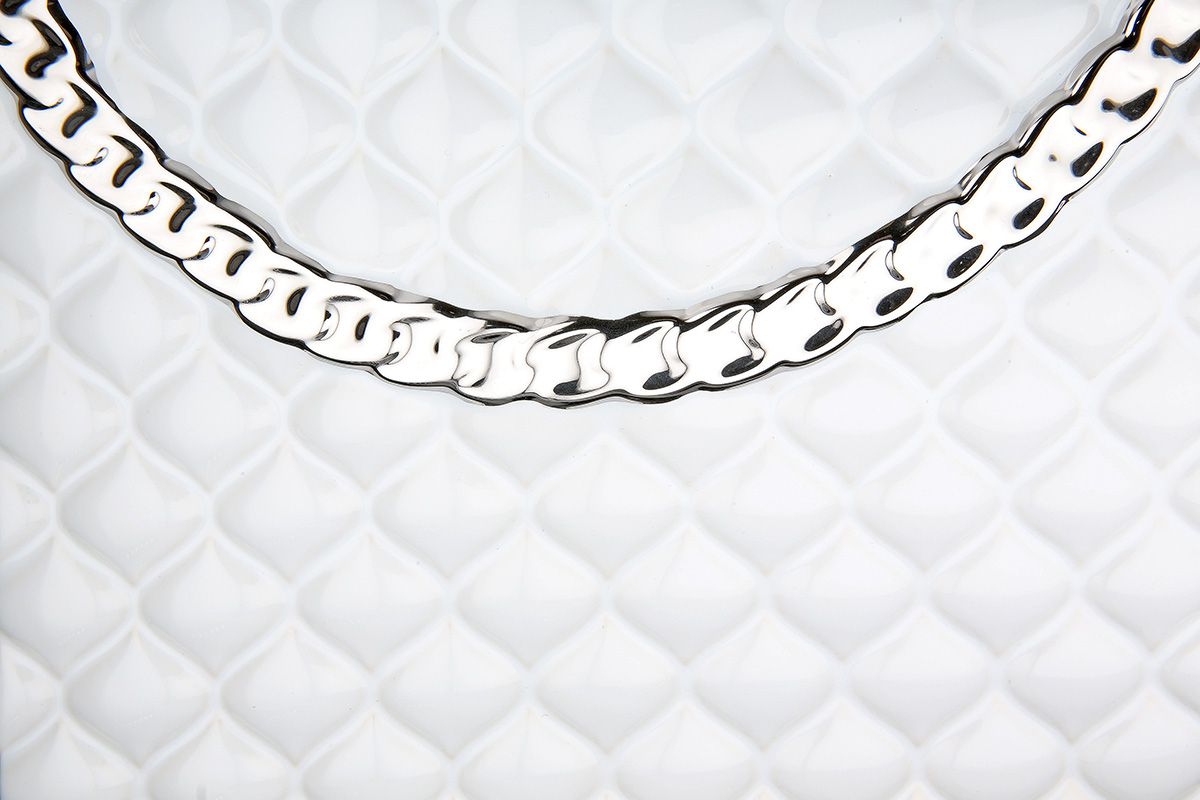 Designer Keramikvase 'Rom' in Handtaschenform mit Kettenhenkel – 20x25,5 cm