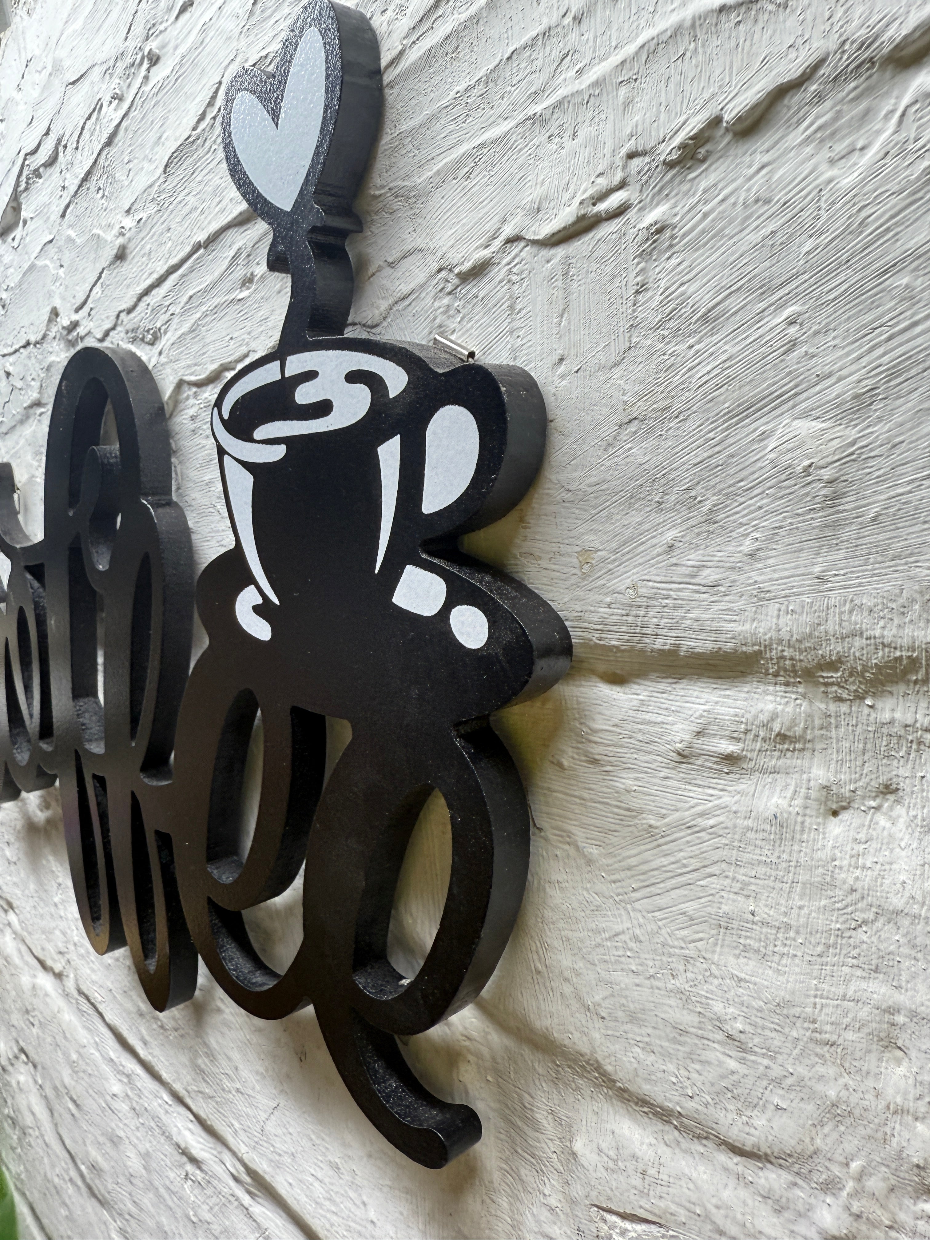 Holzschriftzug Coffee mit Kaffeetasse