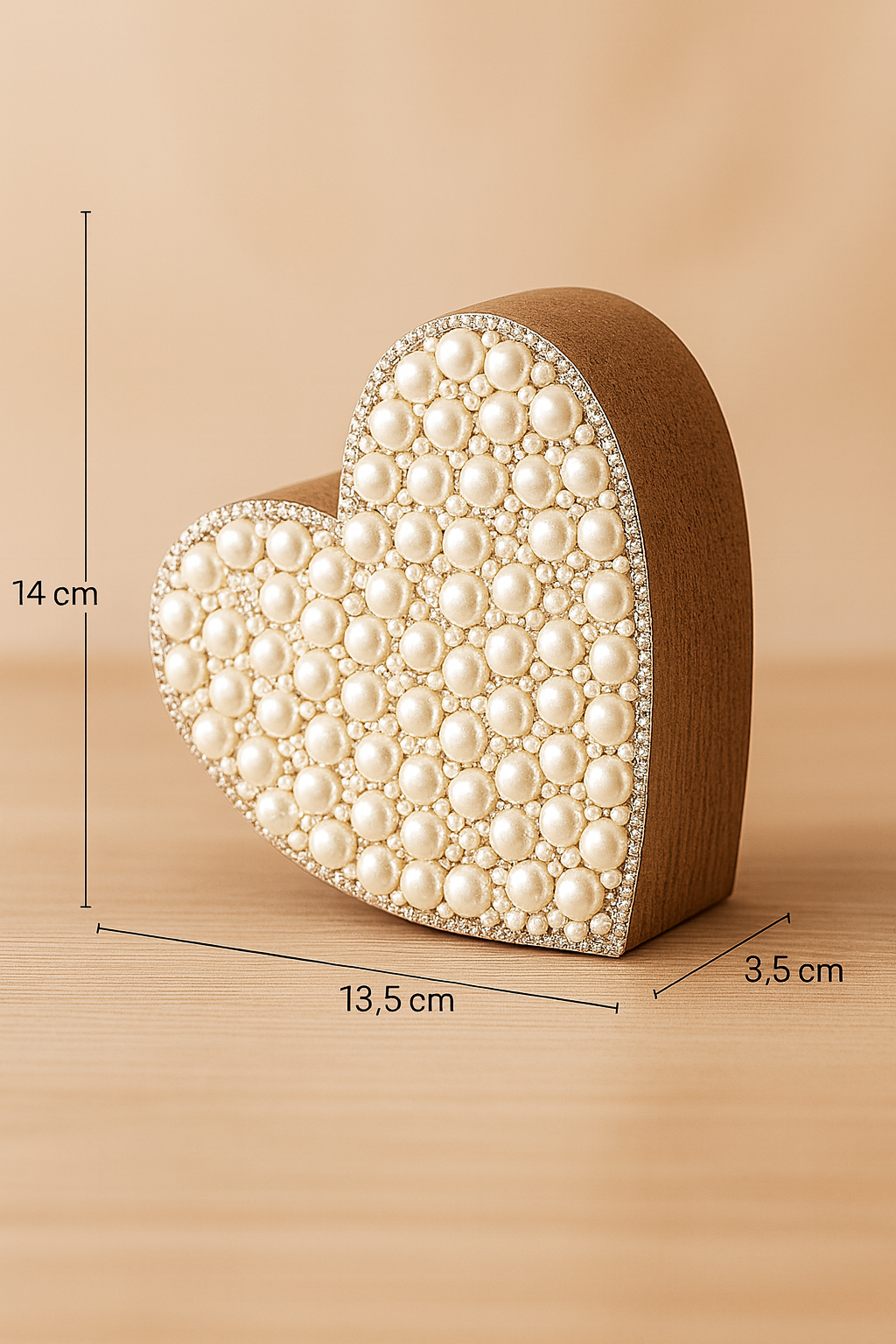 Dekoherz Berlian mit Perlenbesatz aus Holz und Glanzoptik