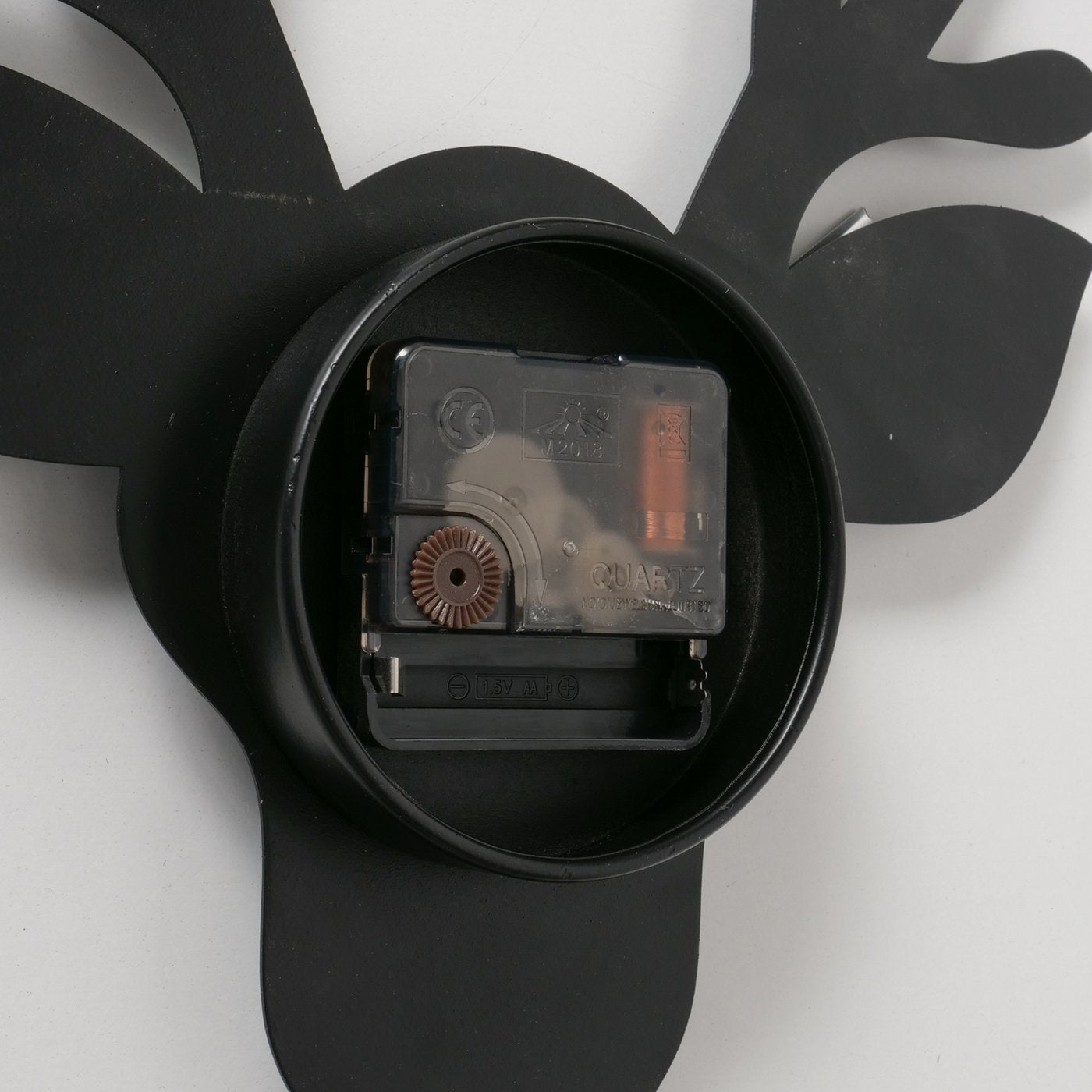 Wanduhr Hirschkopf Vilbert Metall Schwarz Modern Design