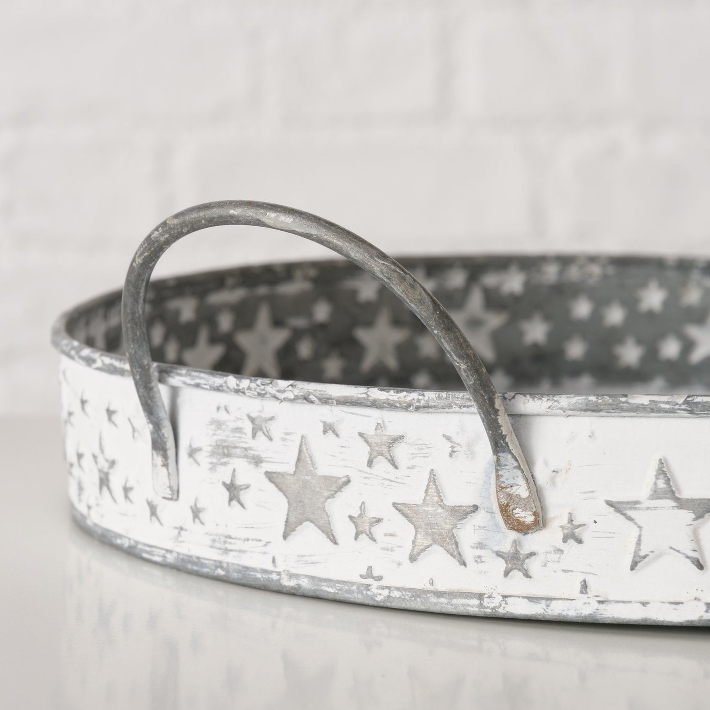 Deko Tablett Stephanus Metall Rund Grau Weiß mit Sternen Weihnachtsdekoration