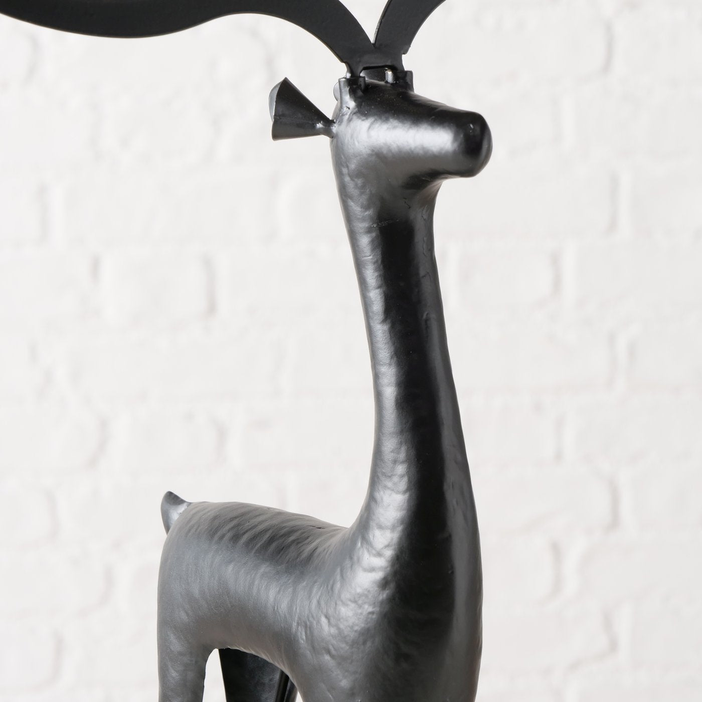 Cornelius Grand Hirschfigur Schwarz 67cm Metall Handgefertigt Matt