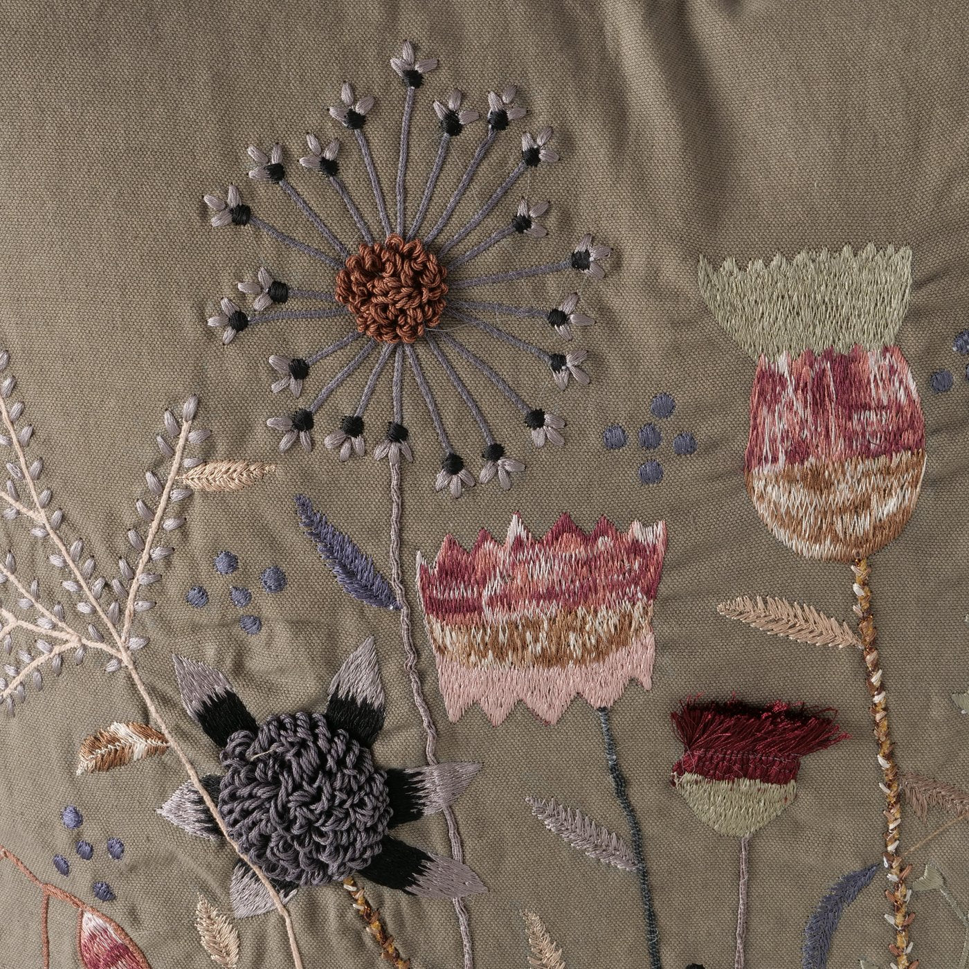 Dekokissen Flora Vintage 45x45 cm Handbestickt Floral Grün Rosa