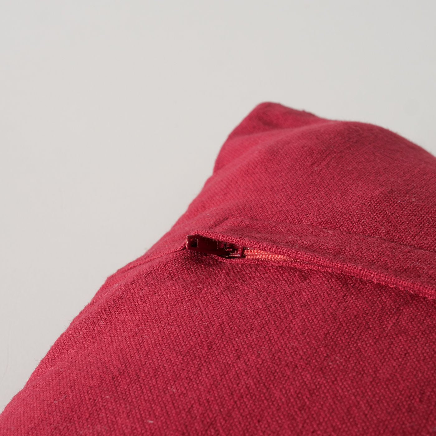 Kissen Love in Orange und Weinrot, 50x30 cm