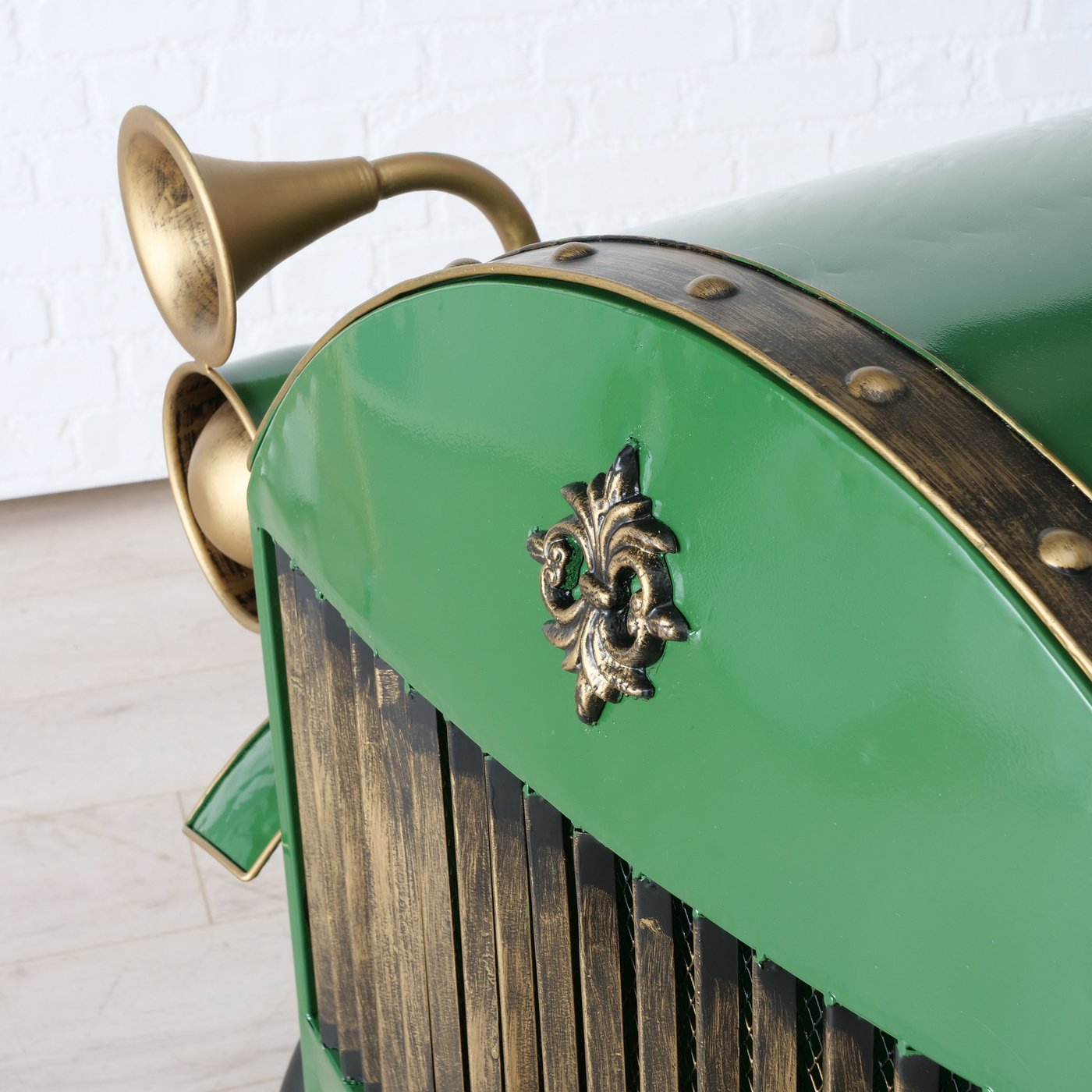 Weihnachts-Dekoaufsteller Santa’s Classic Car im 2er-Set – Nostalgischer Oldtimer aus Metall