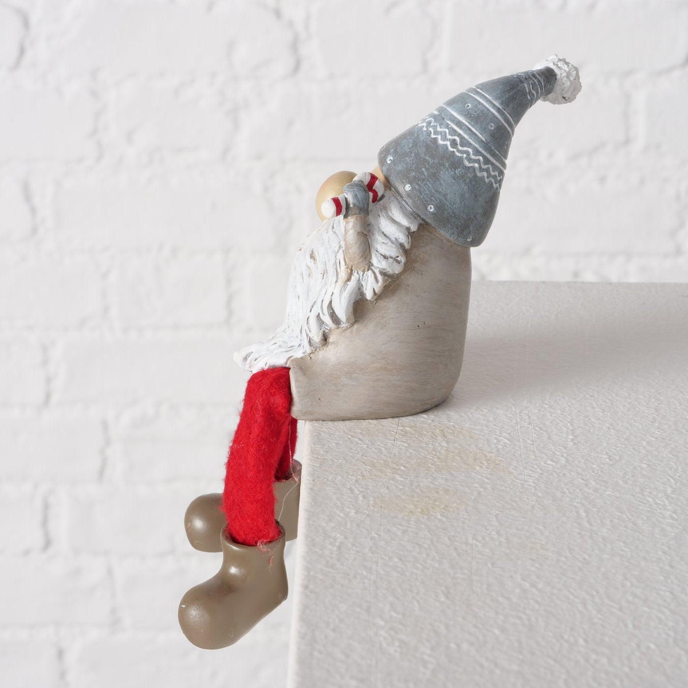 3er Set Kantenhocker Wichtel Fiete – Weihnachtsdeko in Rot und Grau