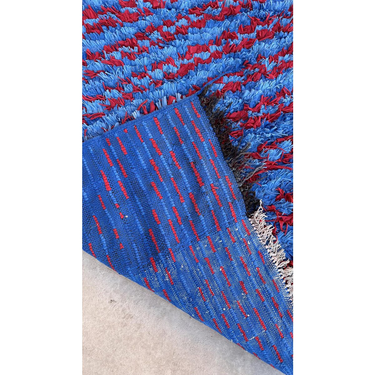 Marokkaner Berber Teppich in recycelten Textilien 88 x 136 cm