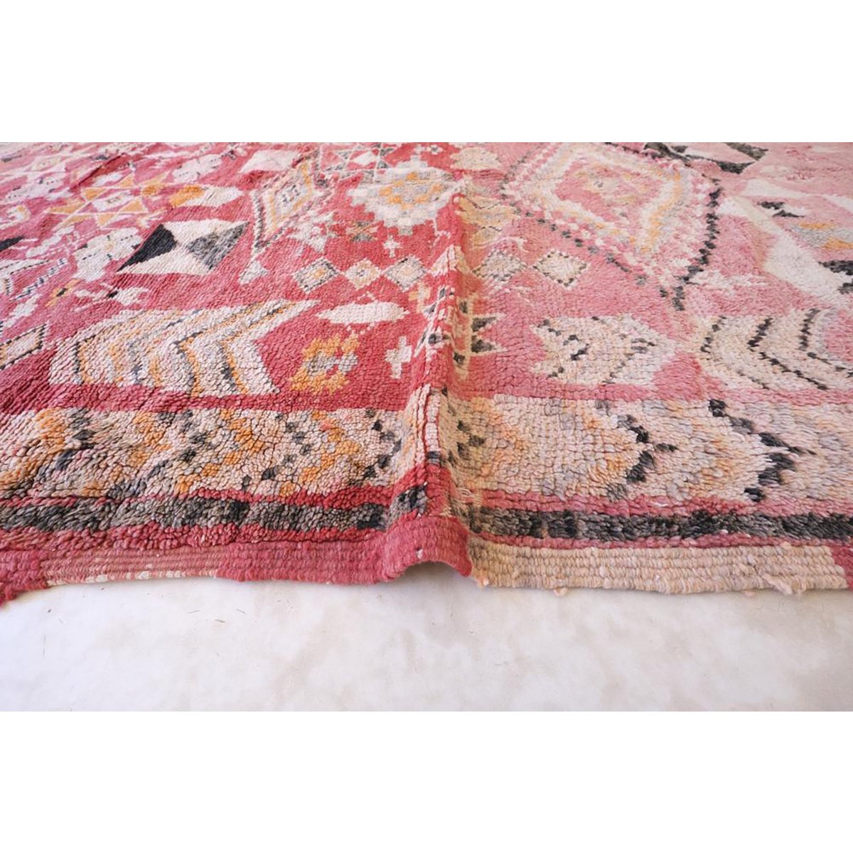 Marokkanischer Berber Teppich in Vintage Wolle 183 x 286 cm - verkauft