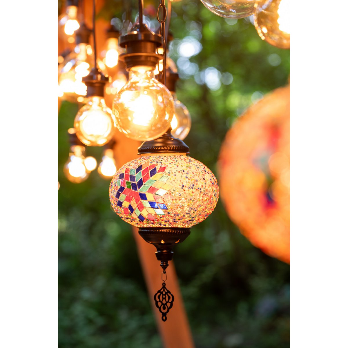 Orientalische Hängelampe mit Mosaik – Pendelleuchte in Orange