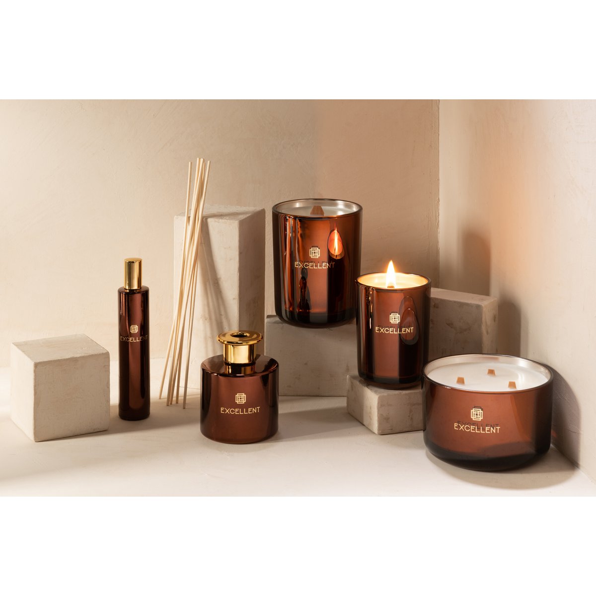 J-Line Duftkerzen Excellent – Siberia Fir – Glas – Braun – groß – 40U