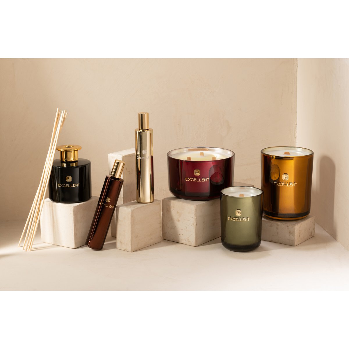 J-Line Duftkerze Excellent – Golden Honey – Glas – Ocker – mittel – 80U