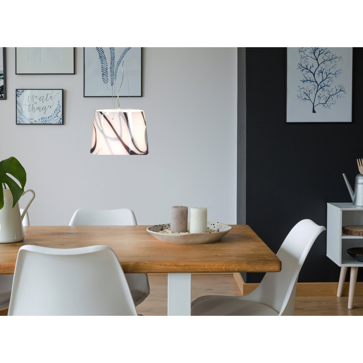 Glas-Pendelleuchte "Mixture" aus Metall und Glas in weiß, E27, Ø 29 cm