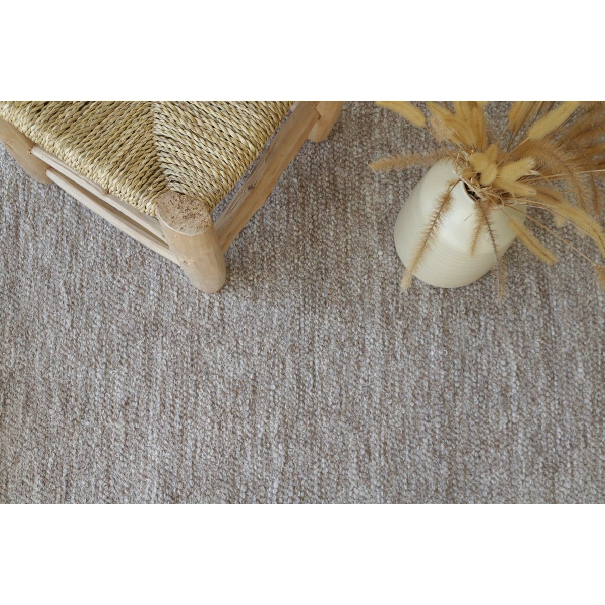 Großer handgewebter Teppich aus recycelter Baumwolle