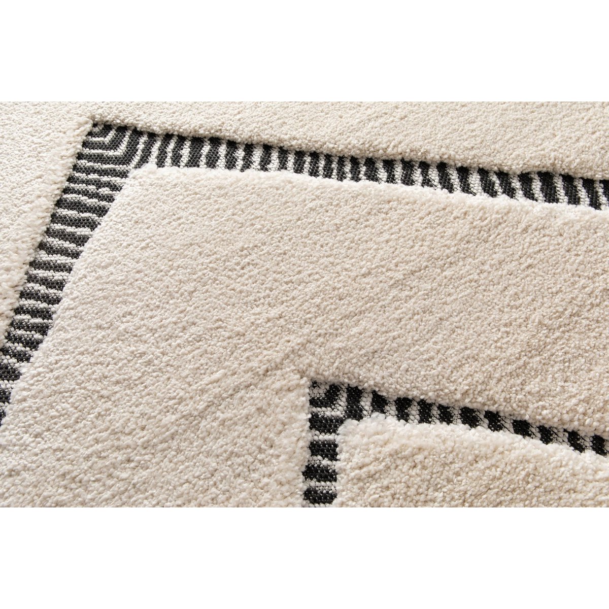 Super weicher Teppich mit dekorativen Reliefs Kenza