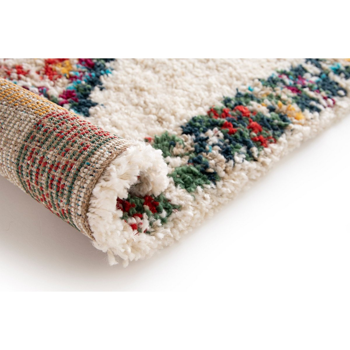 Weicher Innenteppich mit zeitgenössischen ethnischen Mustern Sirocco