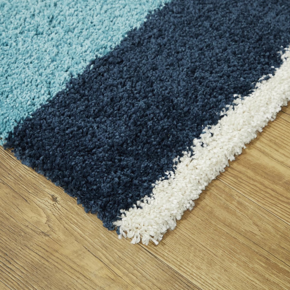 Dicker und bequemer Kinderteppich COLORS