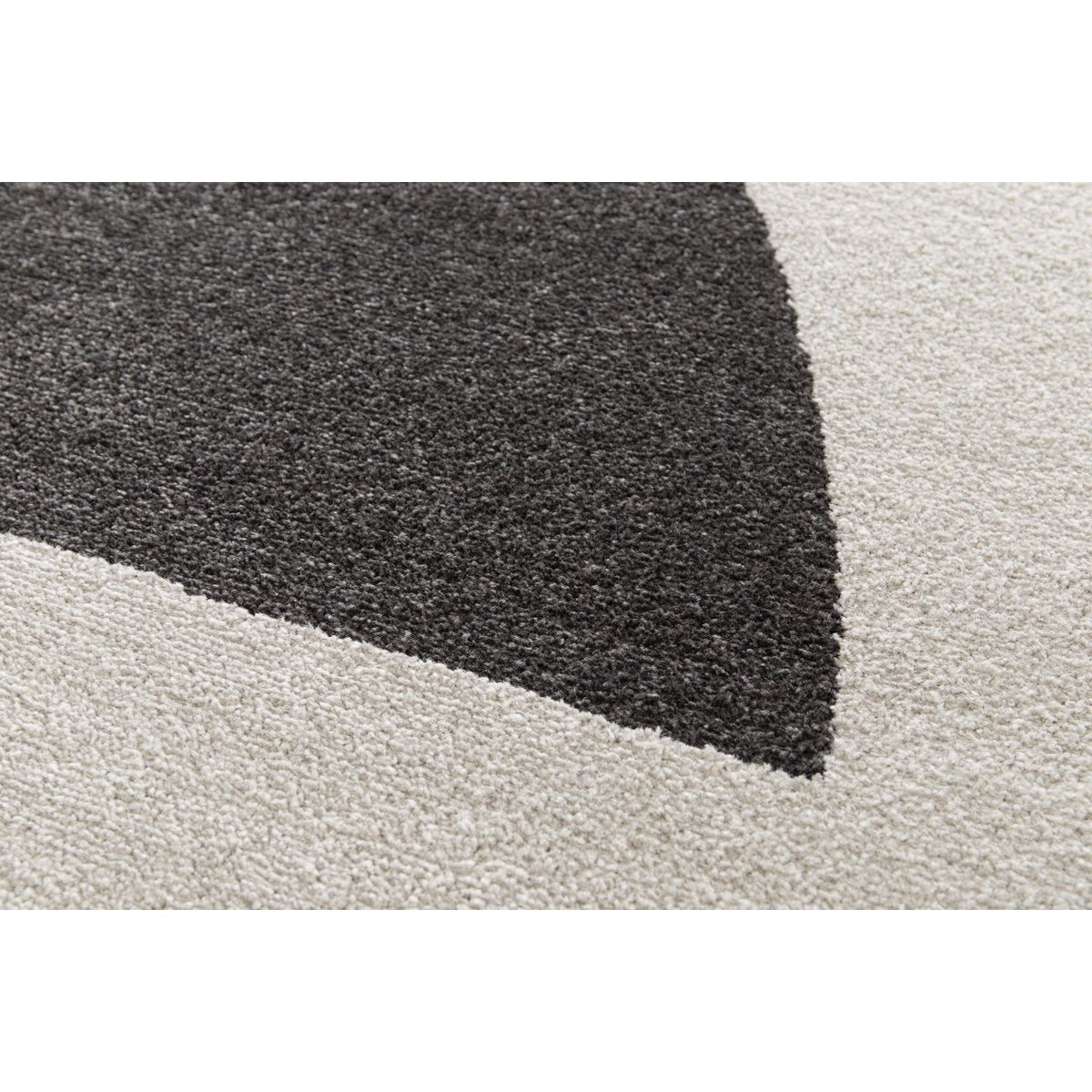 Superweicher, sehr grafischer Teppich SONIA