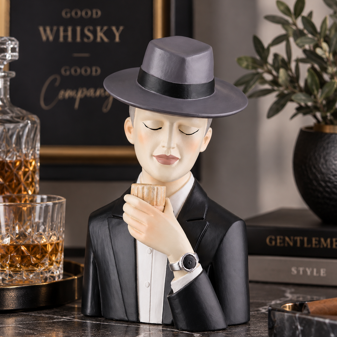 Dekofigur Gentleman mit Whiskyglas Handbemalt Schwarz Grau 19cm