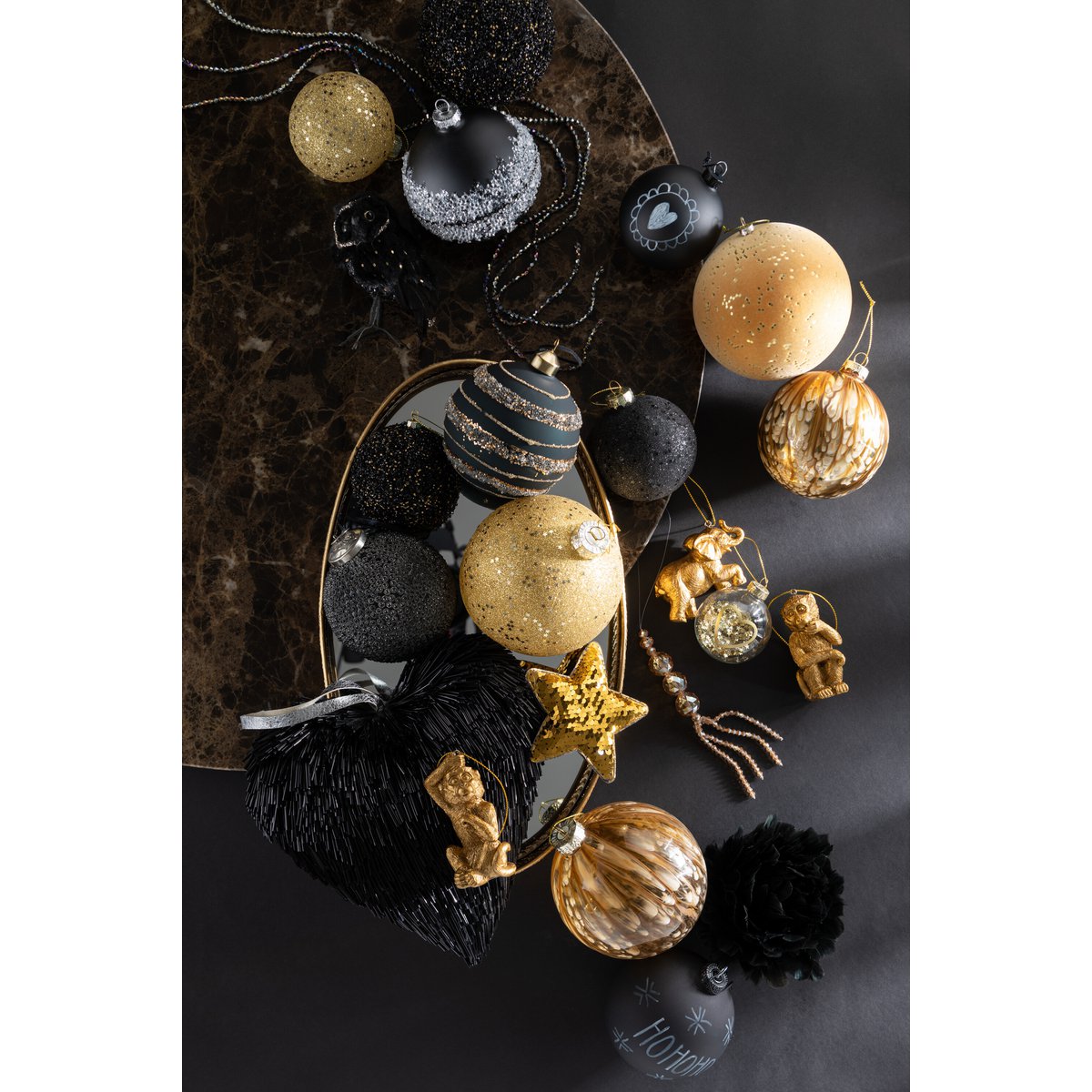 J-Line Weihnachtskugel Pailletten – Glas – Schwarz/Gold – mittel – 4er-Box