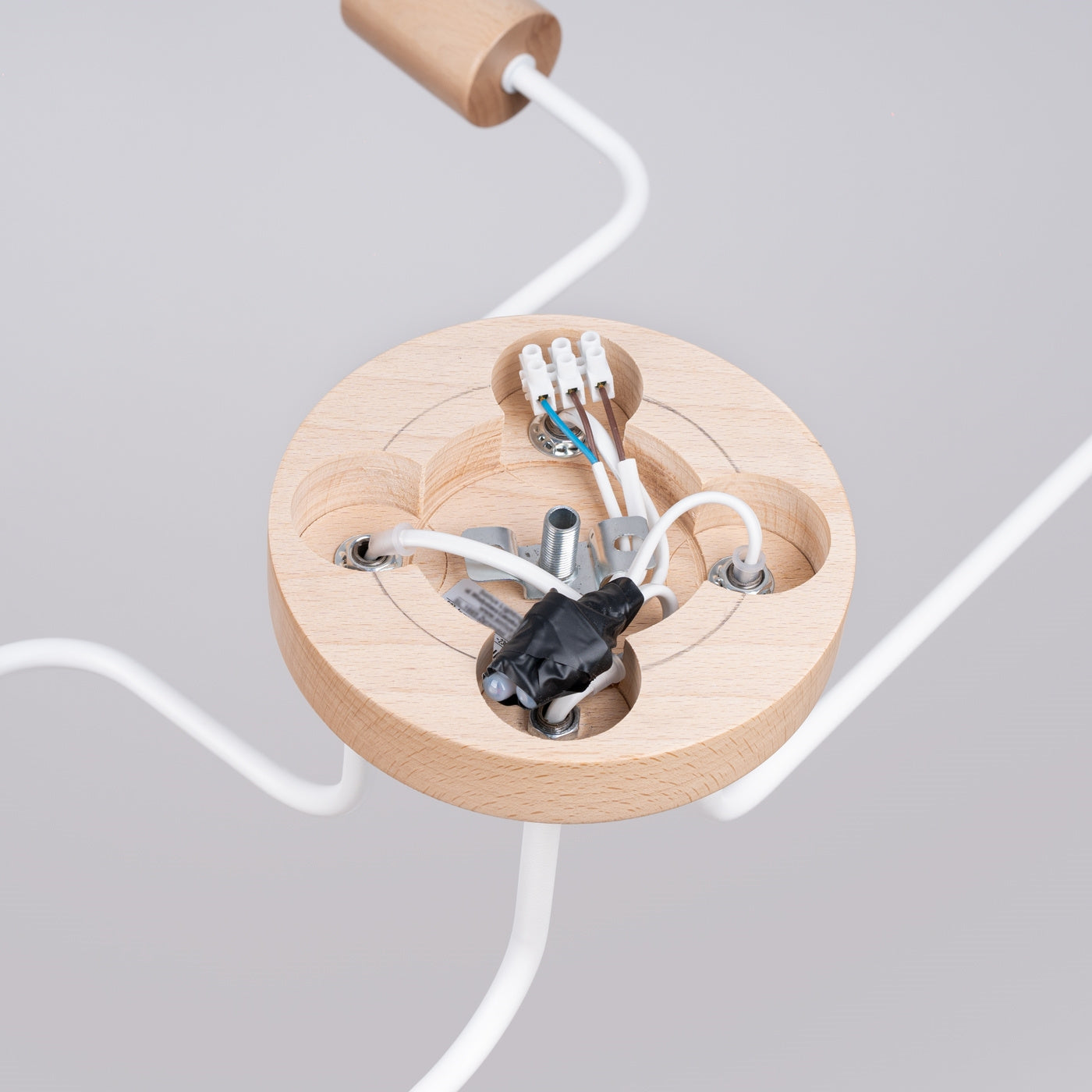 Kronleuchter Timbo 4 Weiß Naturholz Skandi Design