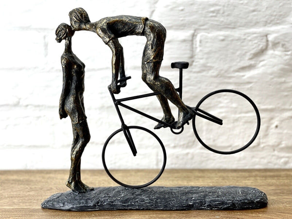 XXL Dekoobjekt Figur Skulptur Küss Mich Kiss me Fahrradfahrer Liebespaar H: 36cm