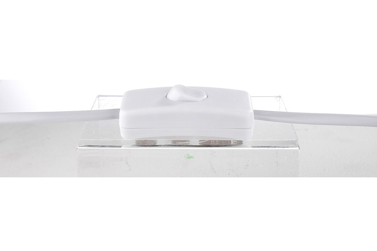 Tischlampe Tribe naturfarben braun schwarz auf schwarzer Base Breite 35cm