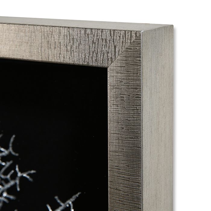 Handgefertigtes Wandobjekt "Lebensbaum" aus Holz und Glas - Schwarz-Silberner Rahmen, Silberner Baum auf Schwarzem Hintergrund - Gilde