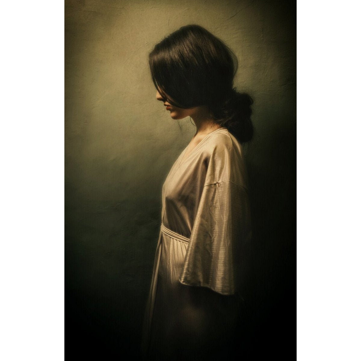 MF Premium Wanddekoration "Alisia" Einzigartige Hingucker für Ihr Interieur 80x124cm Spitzenqualität Kunstwerk