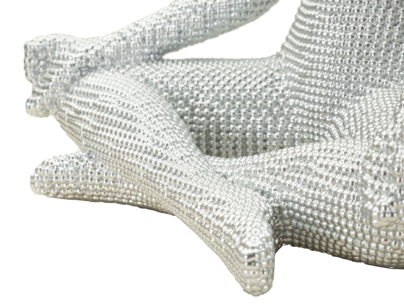 Skulptur Zen Pearl – Meditierende Figur in Silberoptik 23cm