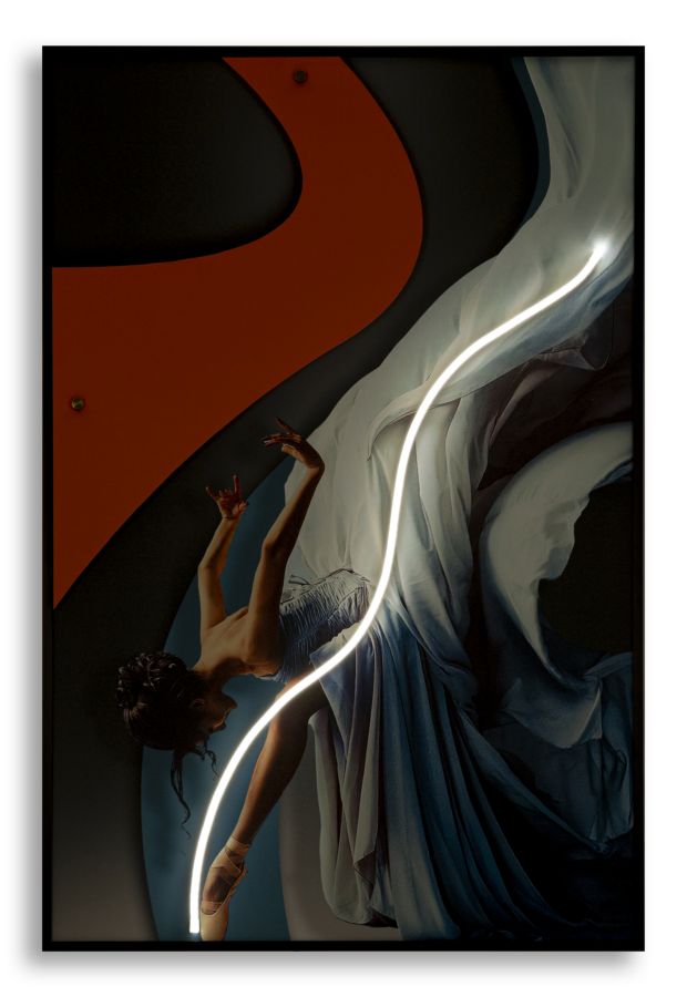 LED Leinwandbild Tänzerin Liora mit 3D Acryl 60 x 90 cm