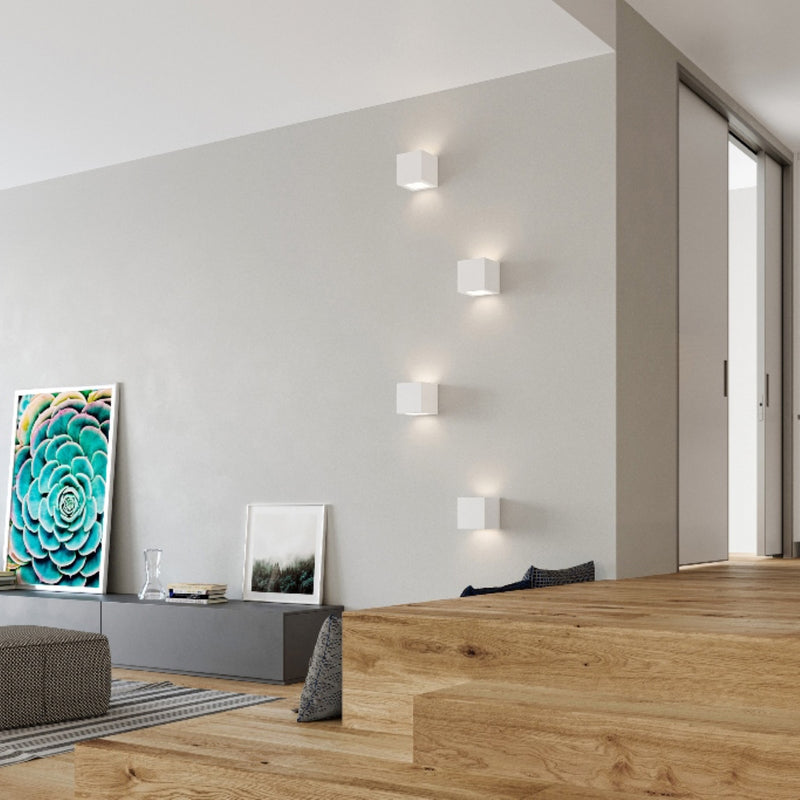 Ceramic wall light LEO