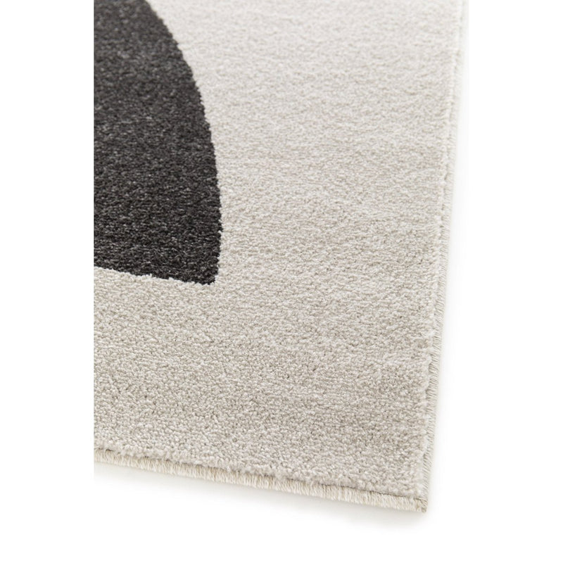 Super soft, very graphic carpet SONIA