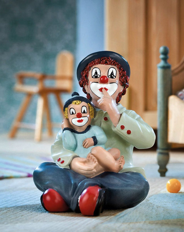 Handgefertigte Gilde Clown Figur 'Silentium', mit Kind, Kunstharz, 9 cm