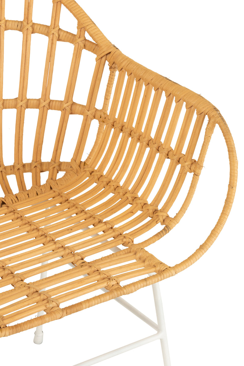 Stuhl Keni Rattan und Metallgestell mit Beinen in Natur/Weiß - Stilvolle Sitzgelegenheit für ein modernes Ambiente