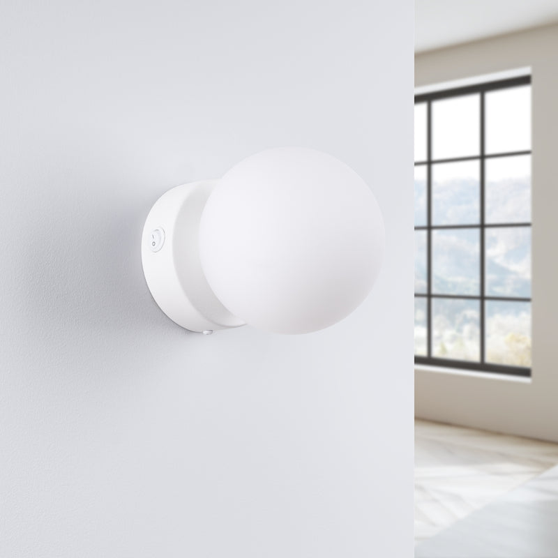 Wall lamp YOLI 1 White – Modern wall lighting with stylish design
