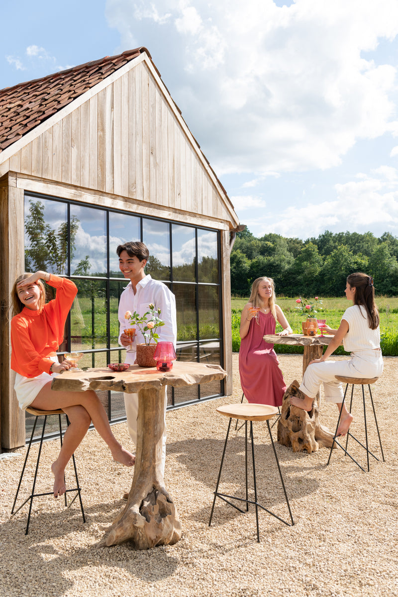 Set van 2 Naturell barstoelen - robuust teakhout ontmoet stoer metaal