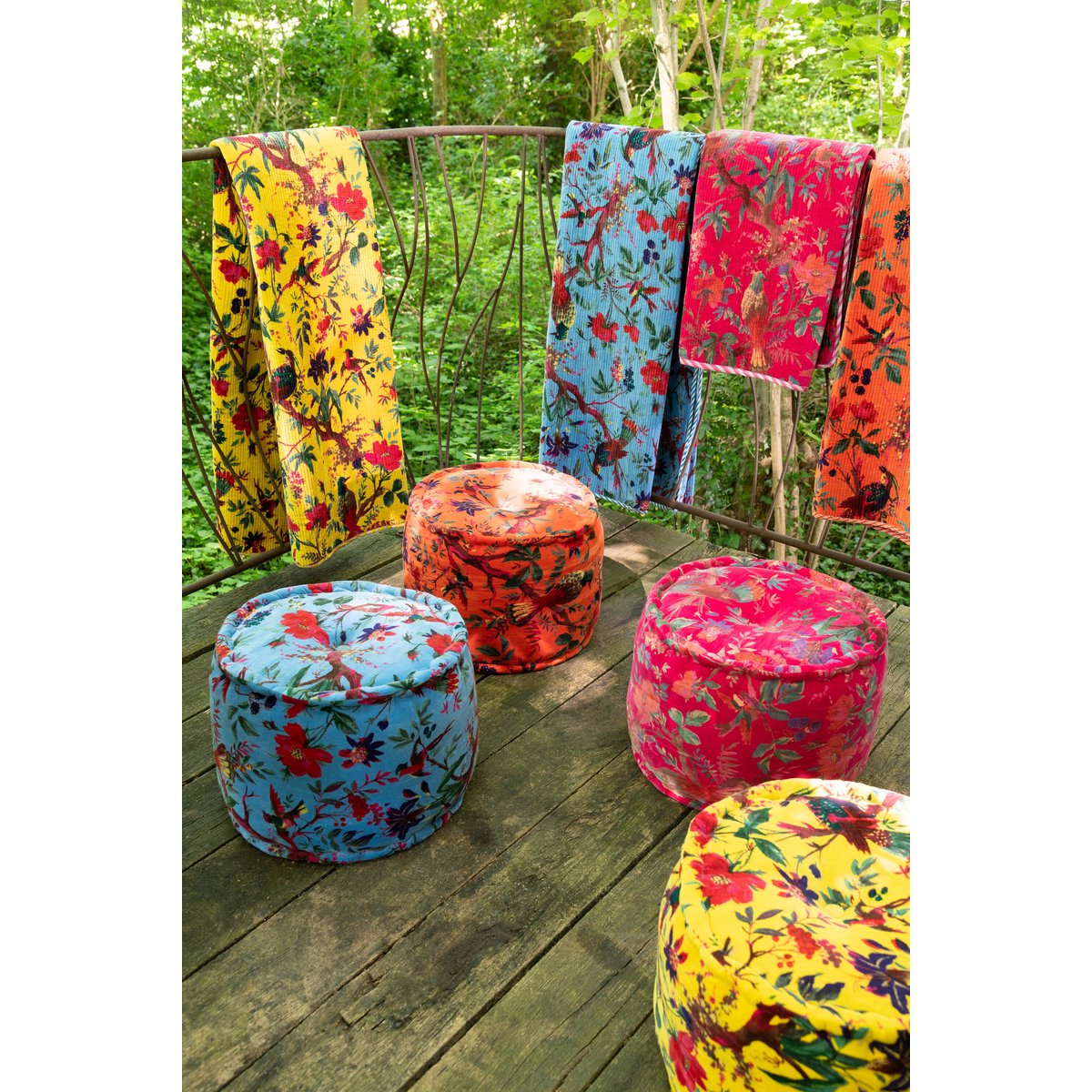 J-Line Ottoman um Vögel/Blumenbaumwäsche Samt Orange