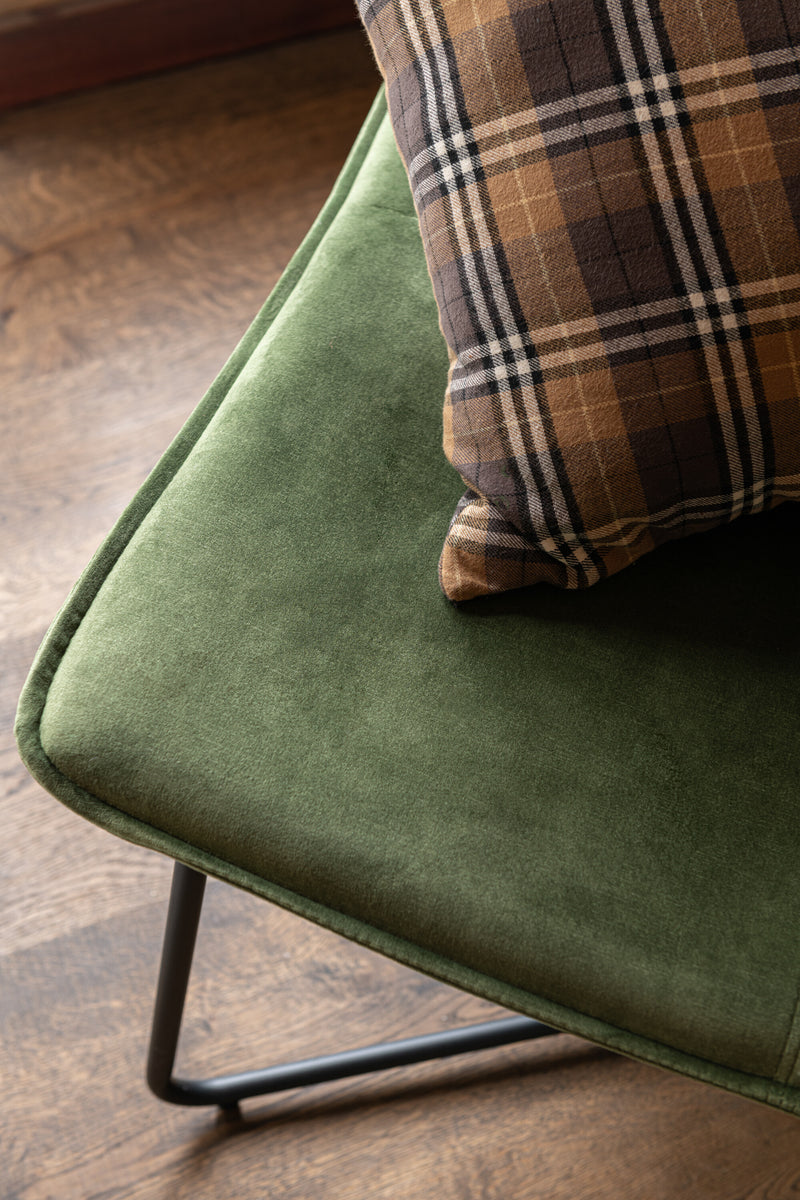 Set van 2 Isabel Exquisite loungestoelen in edelgroen met metalen frame en textielbekleding