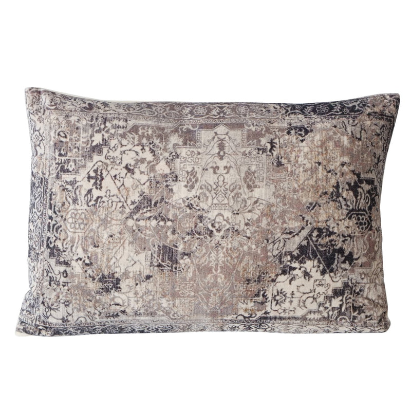 Timeless elegance in a double pack SAVAH 60x40 cm Ornamental cushions with historical flair