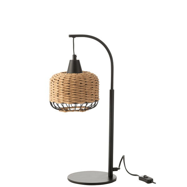 Tischlampe im Boho Stil mit natürlichem Rattanschirm und Metallfuß