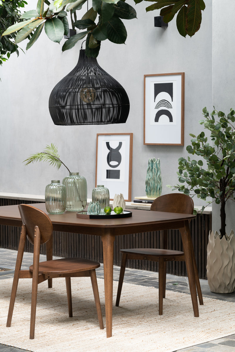 Eleganter Lampenschirm in Birnenform aus Rattan – Zeitlose Eleganz in Schwarz