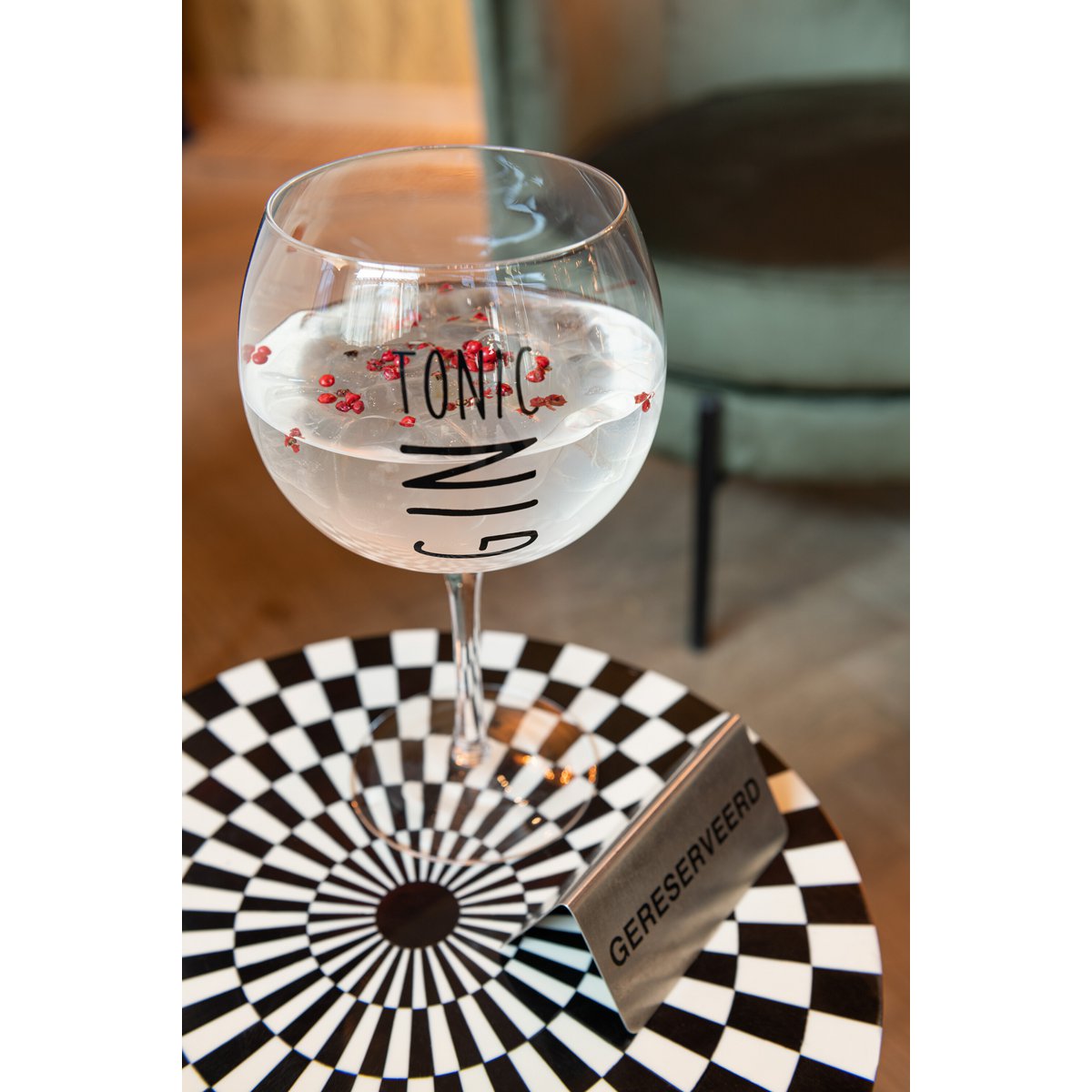 Set van 4 gin-tonic glazen in een geschenkverpakking 22 cm
