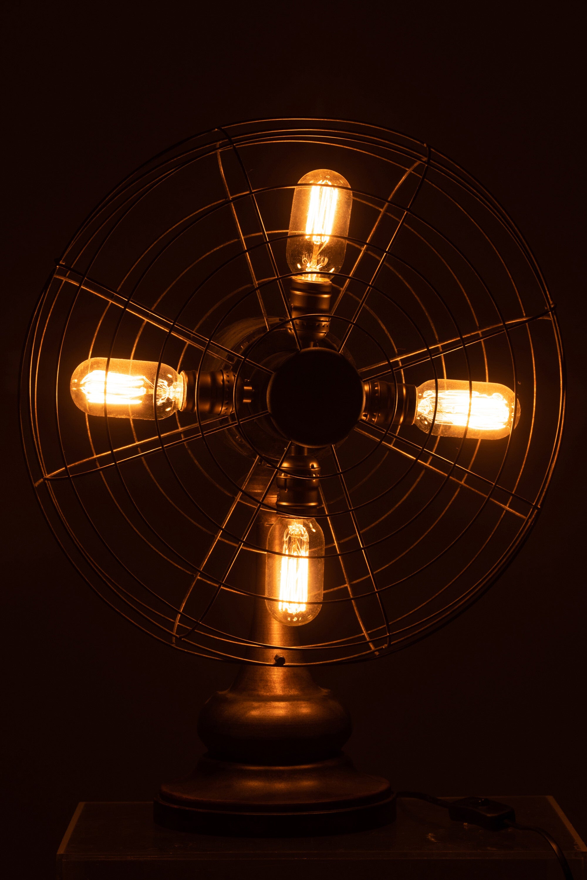 Antieke tafelventilator met geïntegreerde lampen: een vleugje vintage in bruin metaal