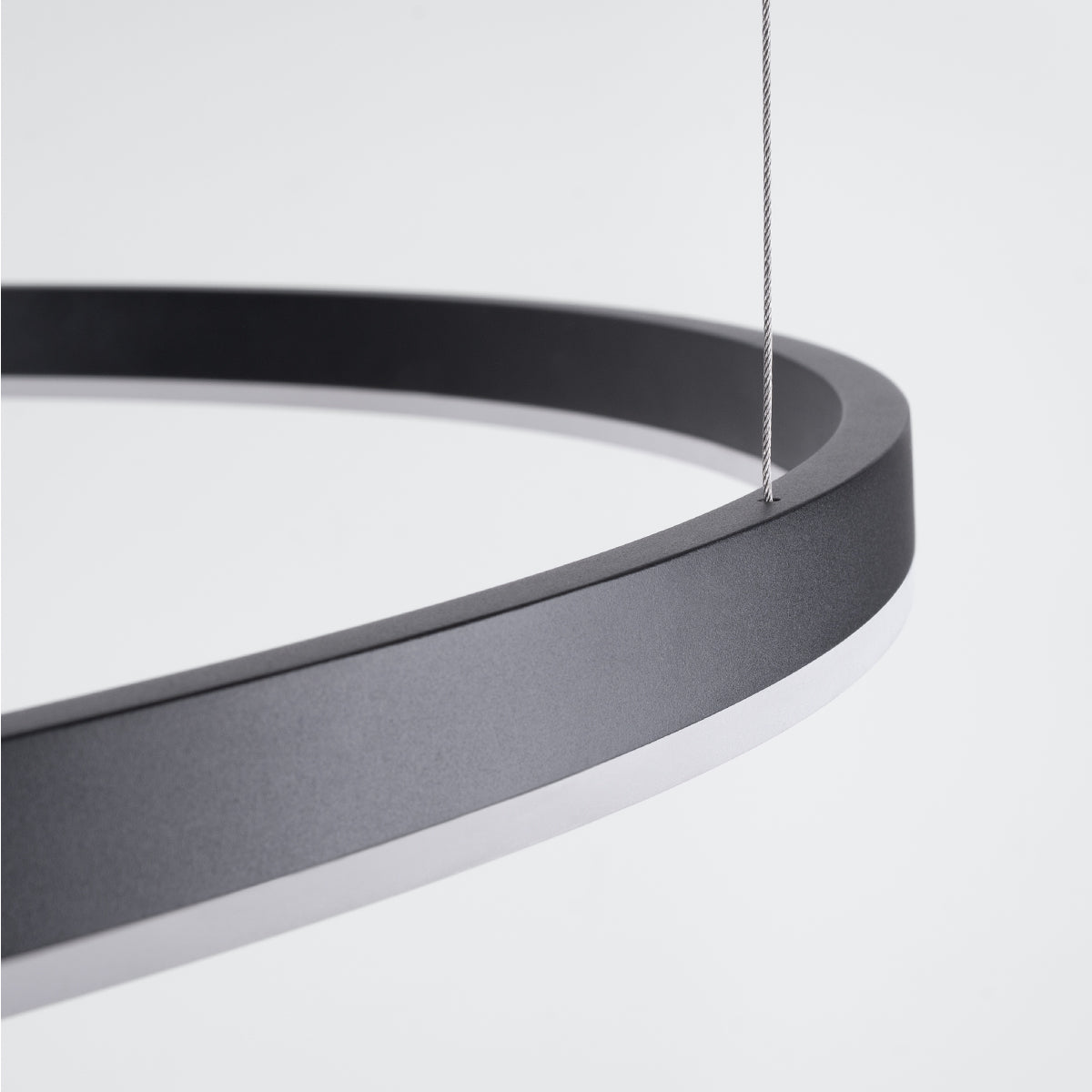 Kronleuchter ODA 80 schwarz LED 3000K