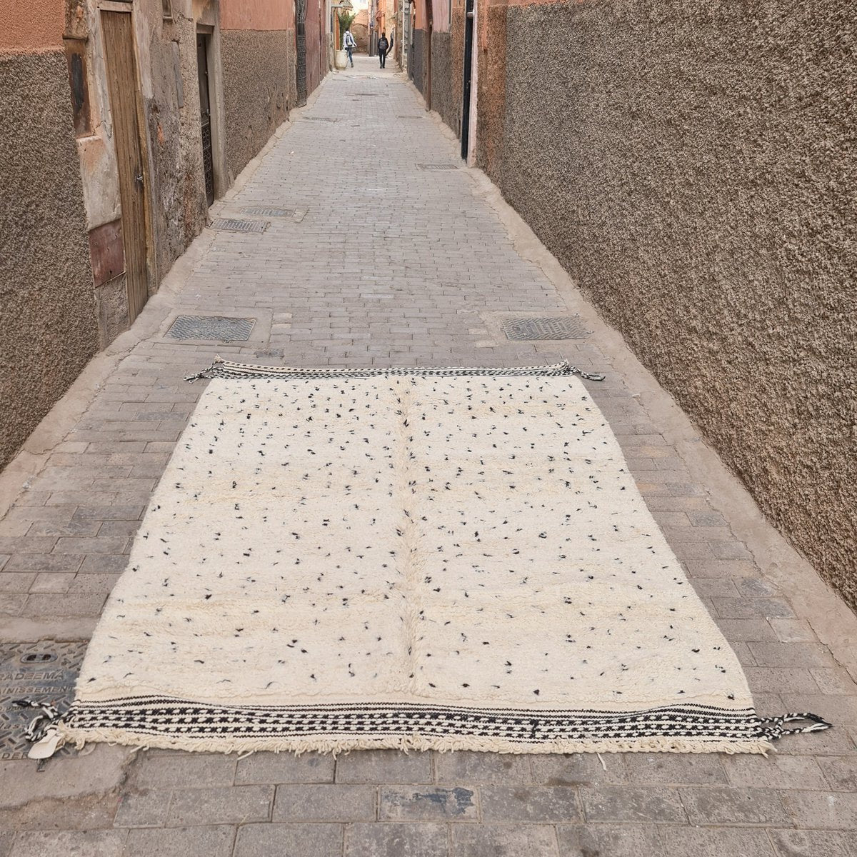 Berberteppich Beni Ouarain Plumetis 190 x 290 cm