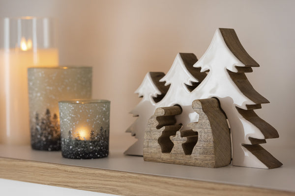 Set of 4 wooden puzzle nativity scenes with white tree background - Natural charm for Christmas decoration