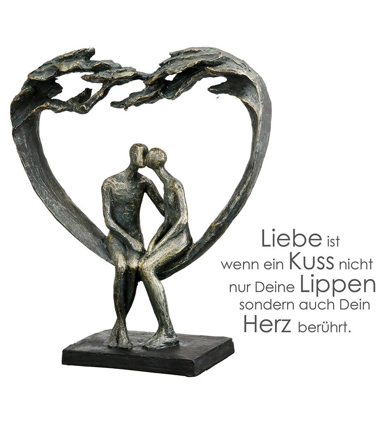 Bronzefarbene Skulptur Kiss under Tree mit Paarmotiv