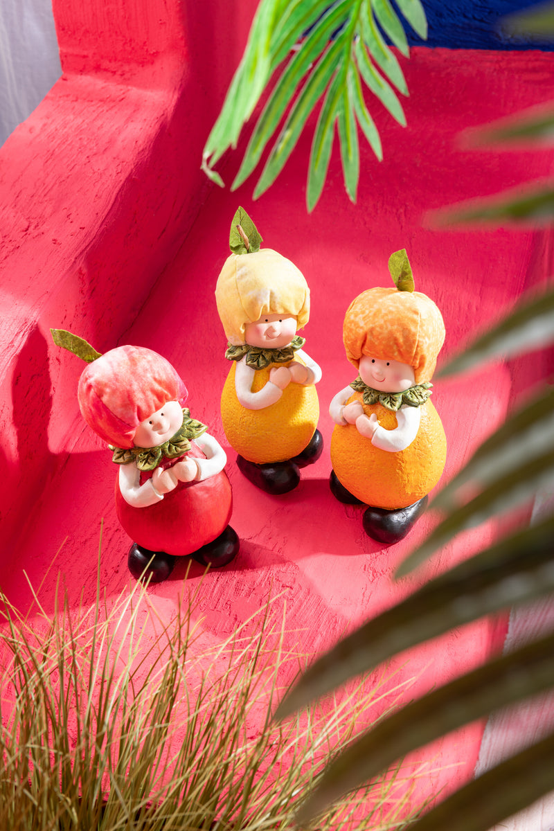 9er Set Kinderfiguren mit Zitrone, Orange und Apfel Motiven aus Polyresin, 3-fach sortiert – Charmante Deko für Zuhause und mehr